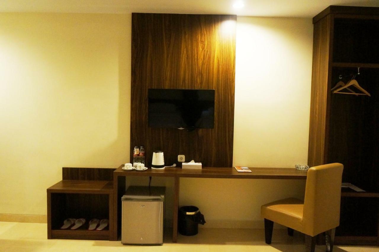 Ameera Hotel Pekanbaru Exteriér fotografie