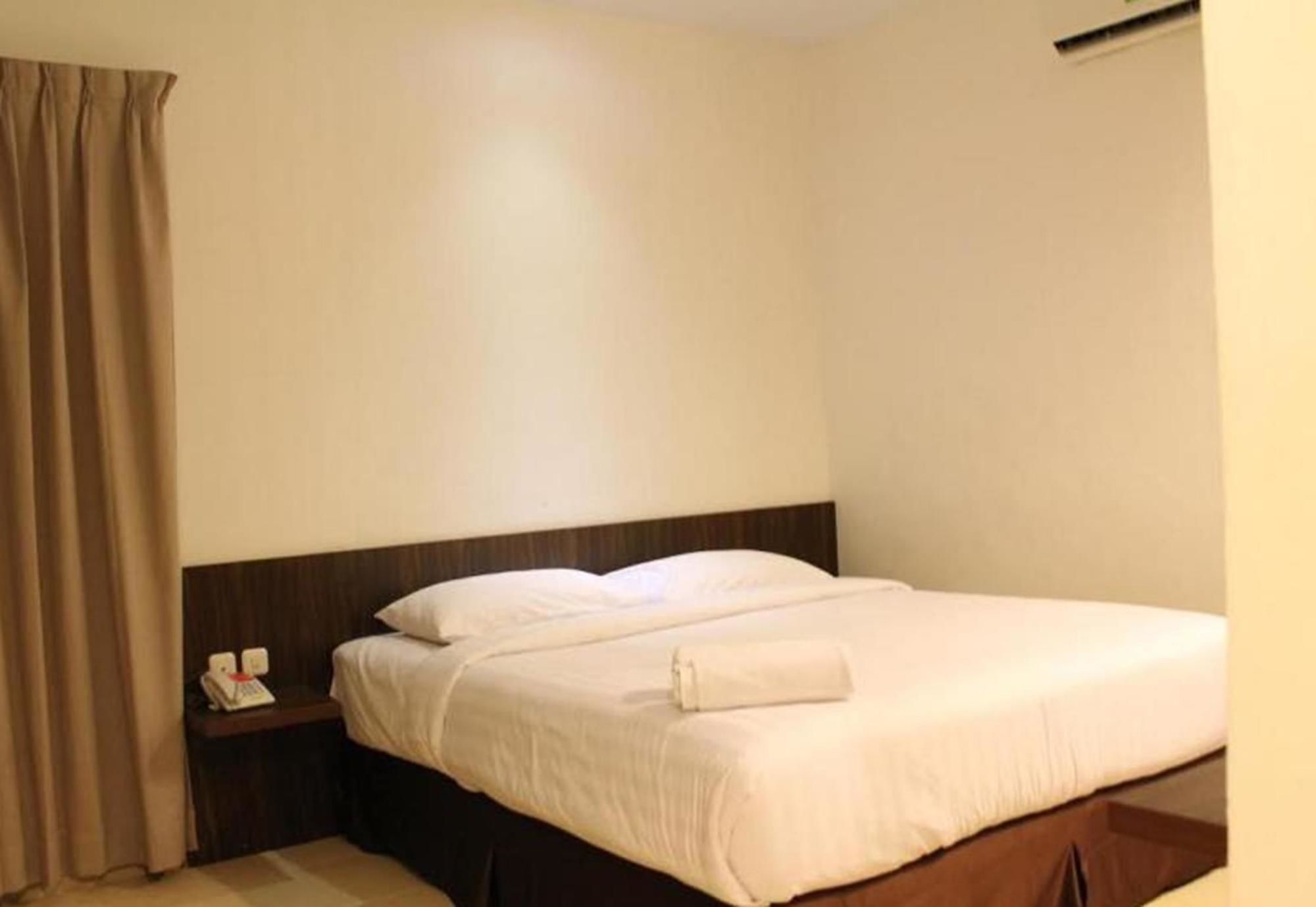Ameera Hotel Pekanbaru Exteriér fotografie